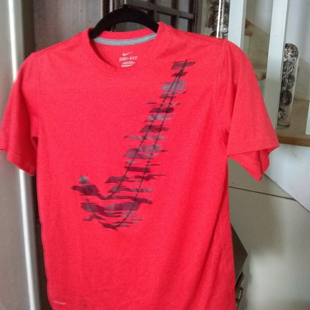 Boys size L, Nike ,dri-fit tennis shirt.